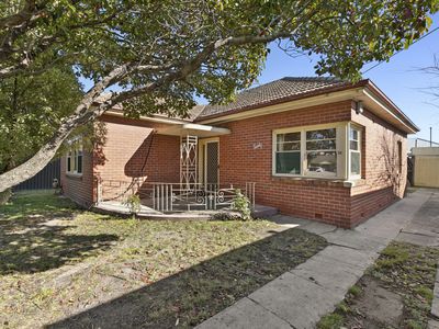 40 Lomond Terrace, East Geelong