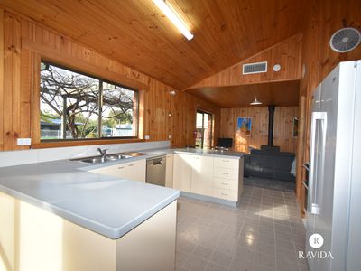 12 Church Street, Peechelba