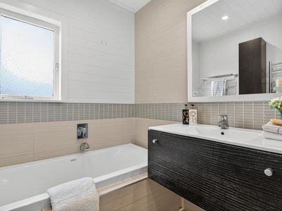 29 Peter Terrace, Castor Bay