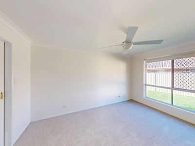 5 Ripponlea Street, Robina