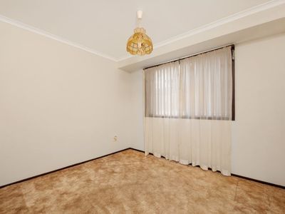 81 Cornfield Parade, Fishermans Paradise