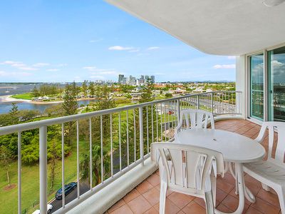 907 / 182 Marine Parade, Labrador