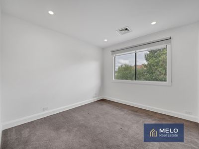 2 Lincoln Drive, Keilor East