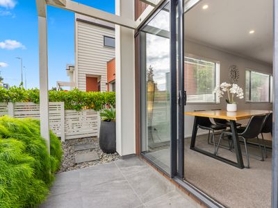 6 Kanuka Road, Hobsonville