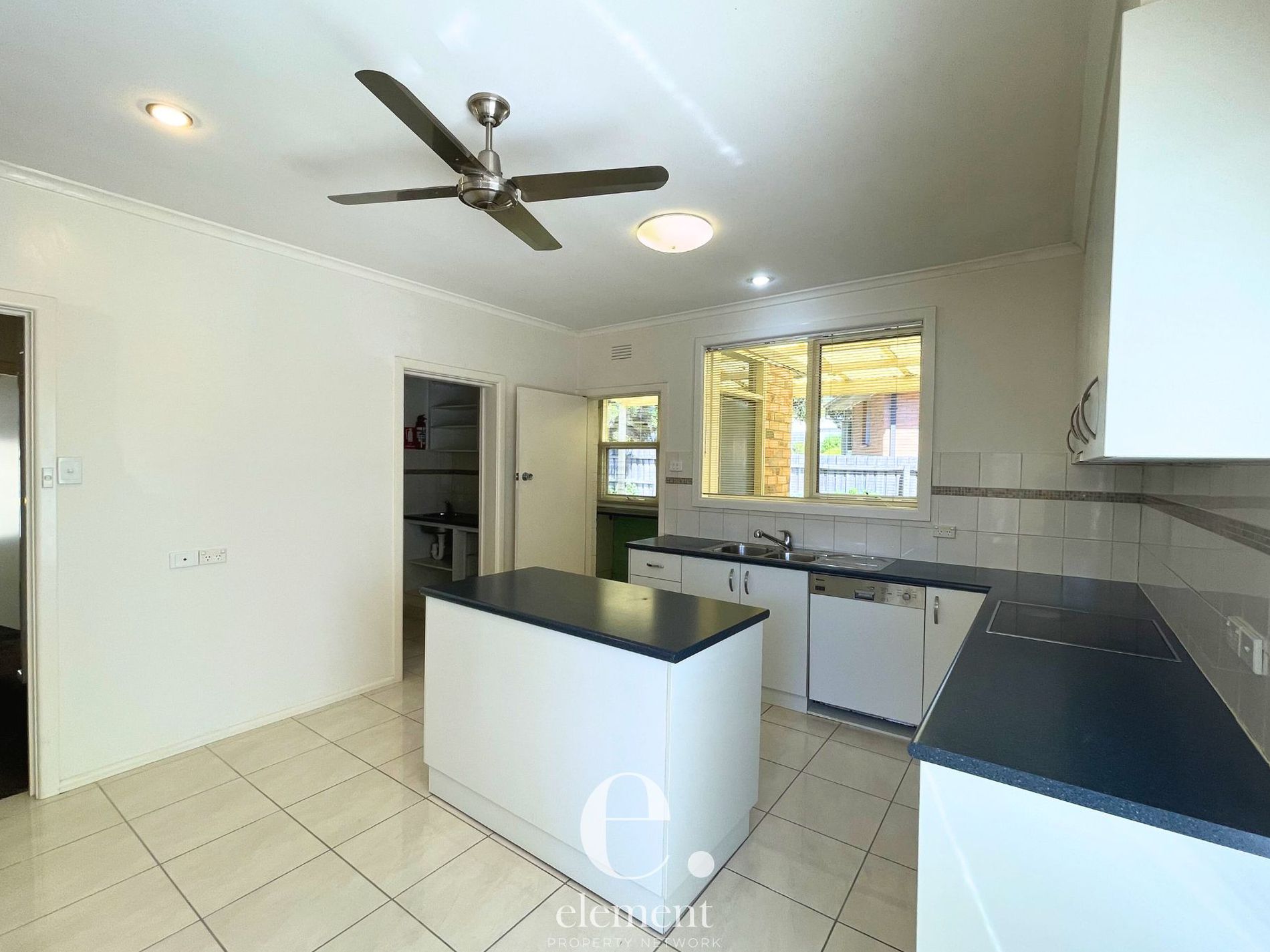 2 / 289 Roslyn Road, Belmont