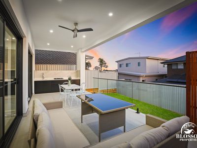 16 Sculptor Street, Box Hill