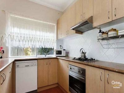 2 Louise Mack Walk, Lynbrook