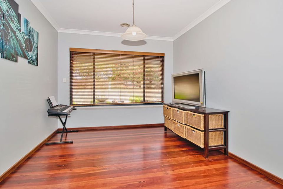 2 Busan Way , Port Kennedy