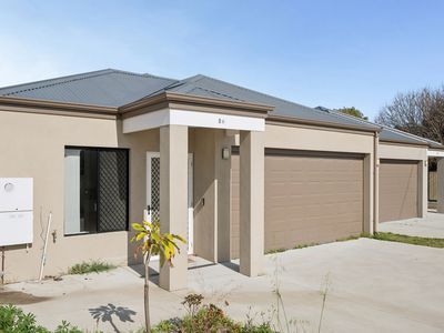 8B Stanmore Ct, Lynwood