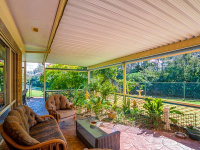 6 Daphne Court, Torquay