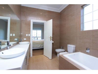 267 Mill Point Road, South Perth