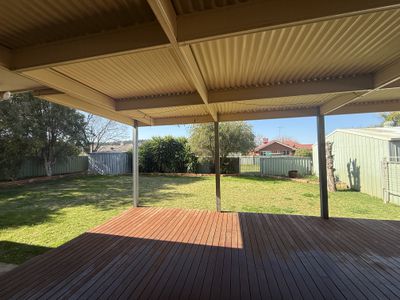 7 Cobden Place, Parkes