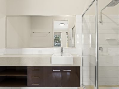 Unit 2 / 233 Geddes Street, South Toowoomba