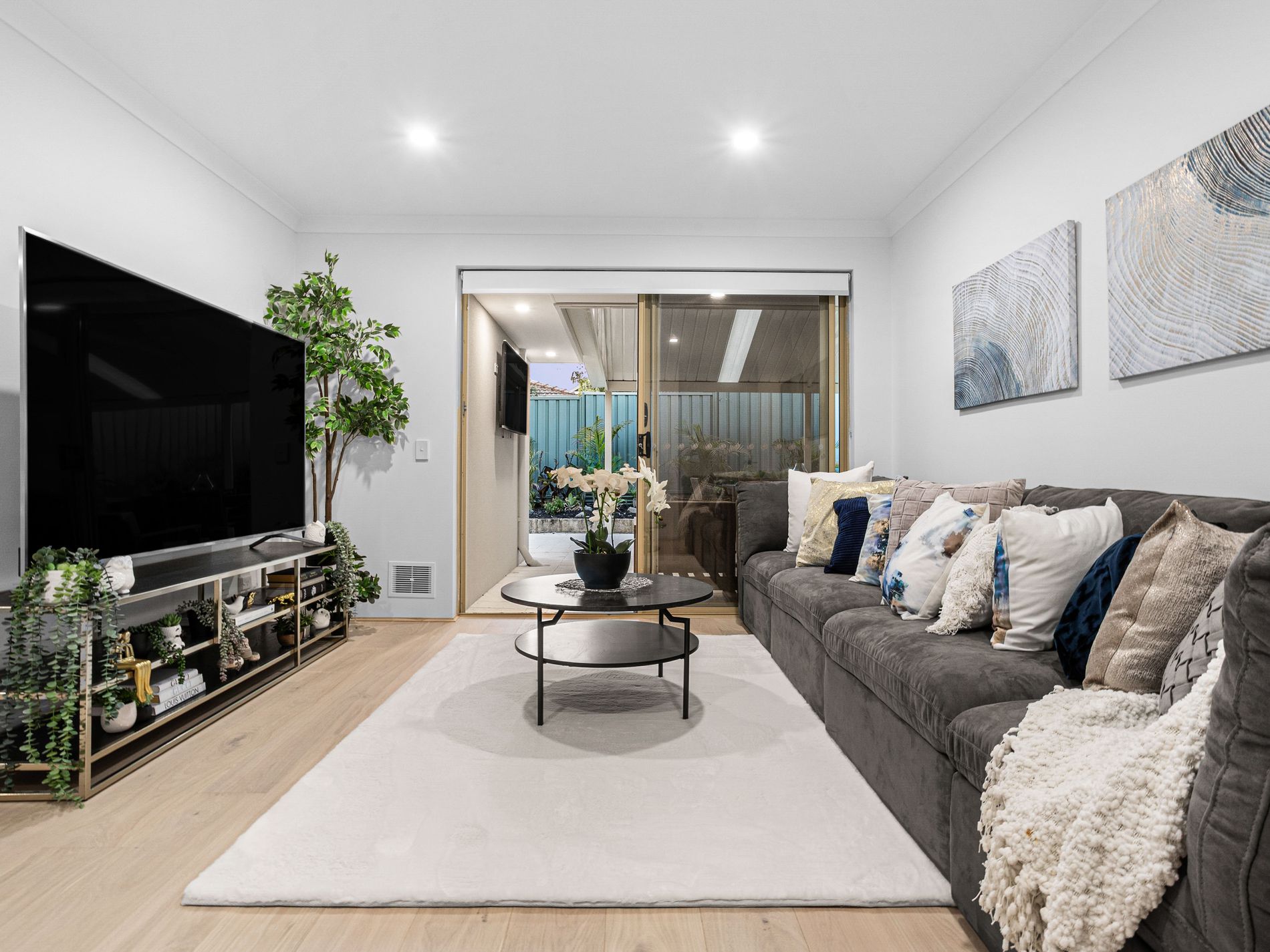 15 Kirwan Way, Winthrop