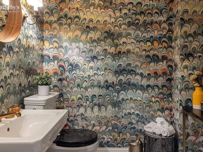 555 Hudson Street, New York, NY 10014, International