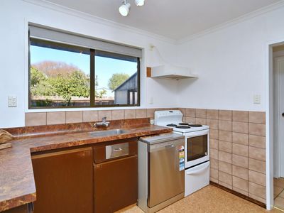 32 Millstream Drive, Lincoln