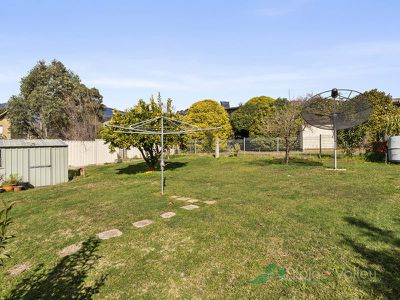 4 Damms Court, Tawonga South