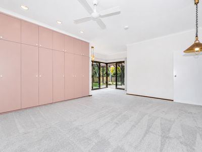 5 Lakeside Road, Churchlands