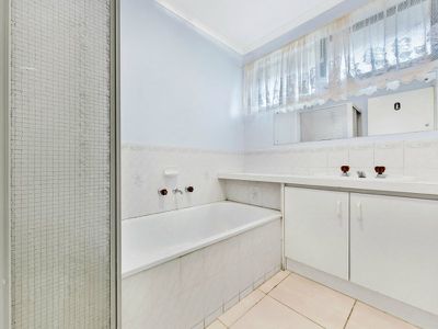 1 / 23 Blackwood Drive, Hampton Park