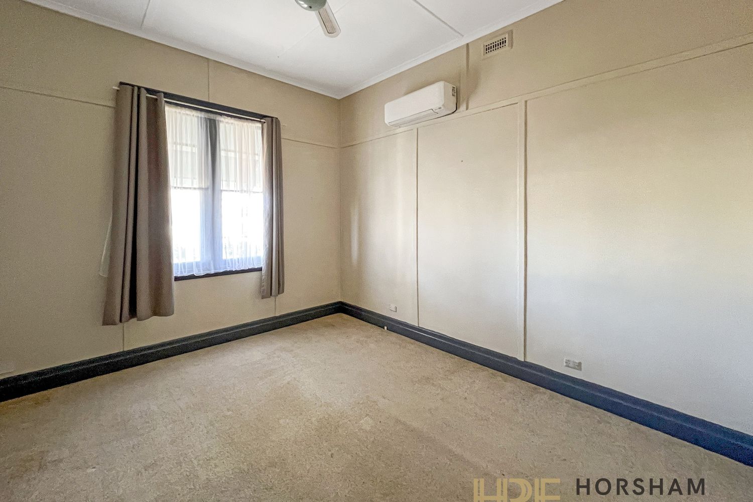 28 Albert Street, Horsham