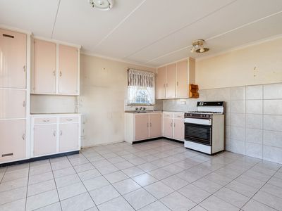 8 Yelta Court, Coolaroo