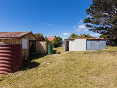135 Tasman Highway, Beaumaris