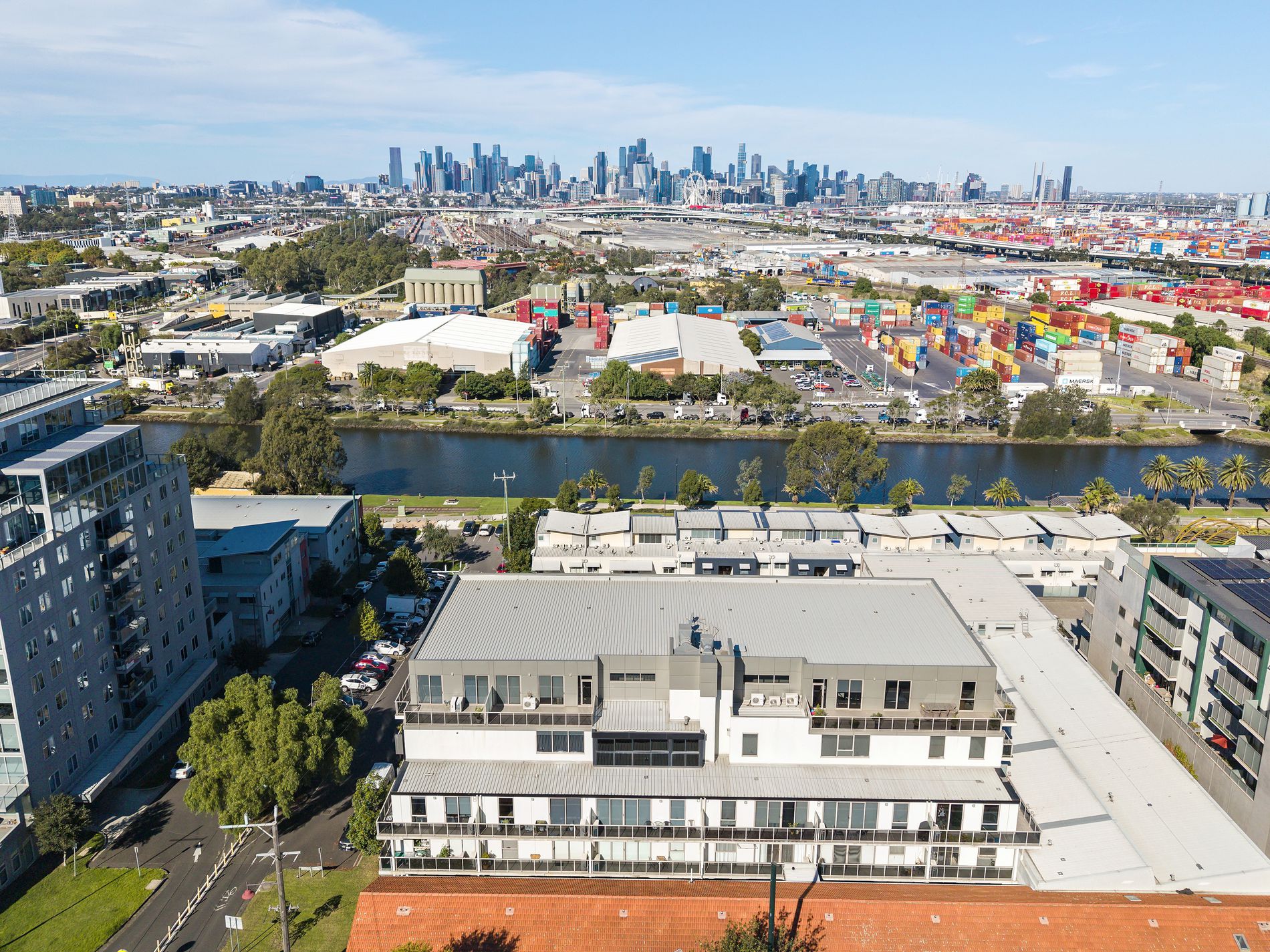 8 / 5 Saltriver Place, Footscray