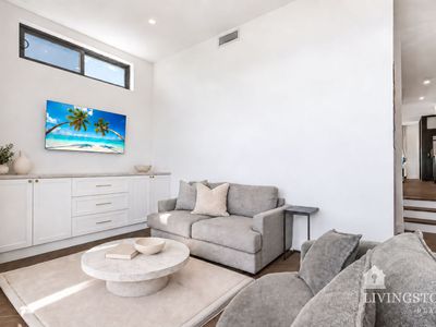 74 Naomi Street South, Winston Hills