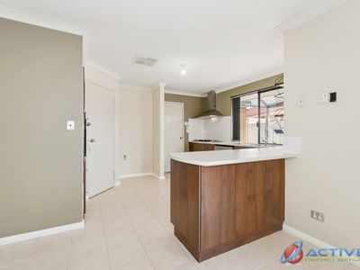 4 Lorna Cove, Tapping