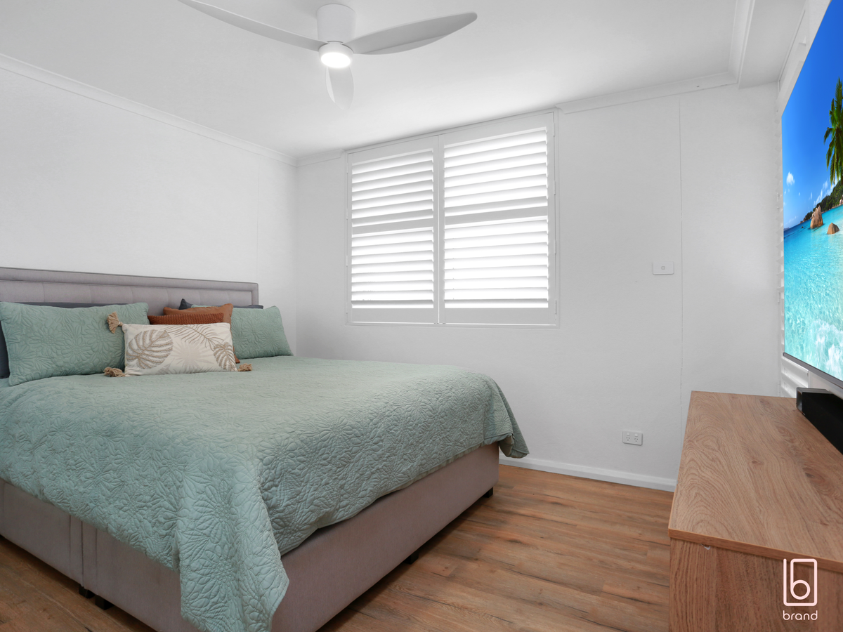 9 / 11-13 Ocean Parade, The Entrance