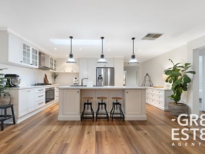 10 REDLEAF CLOSE, Hampton Park