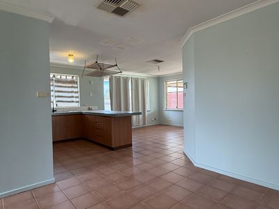 10 Truscott Court, South Kalgoorlie