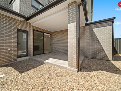 16 Flood Avenue, Austral