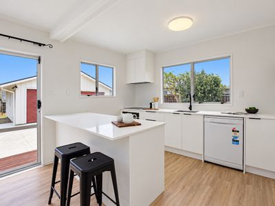 11 Makarini Street, Paraparaumu