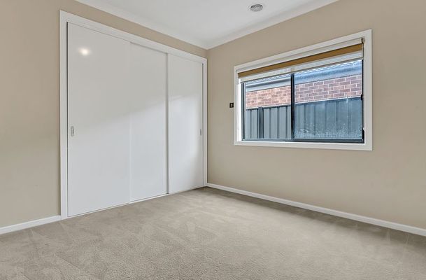 8 Gateshead Street, Craigieburn
