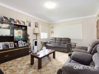 12 Willow St, Inala