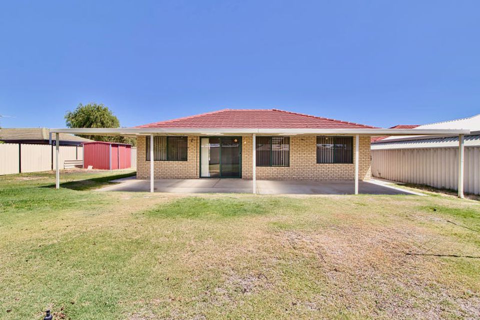 58 Oakwood Crescent, Waikiki