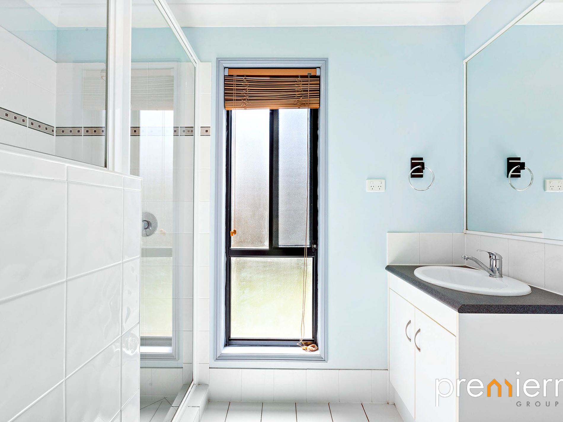 33 Collins Street, Collingwood Park