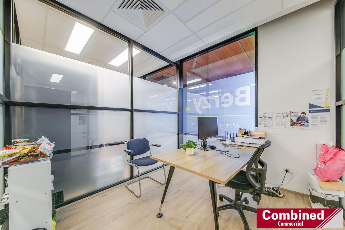 2204 / 31 Lasso Road, Gregory Hills
