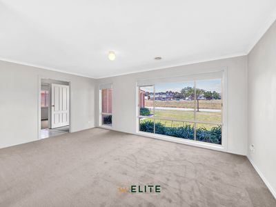 33 Michelle Drive, Berwick