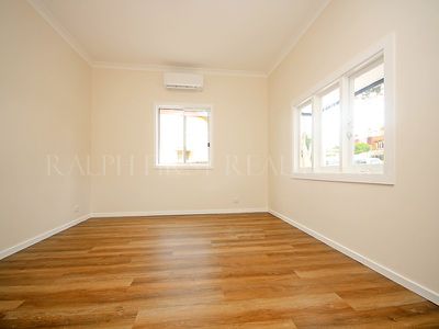 52 Fourth Avenue, Eastwood