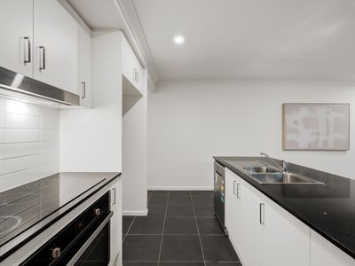 64 Lunar Circuit, Spring Mountain