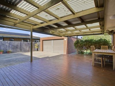 2 Rebecca Drive, Sale