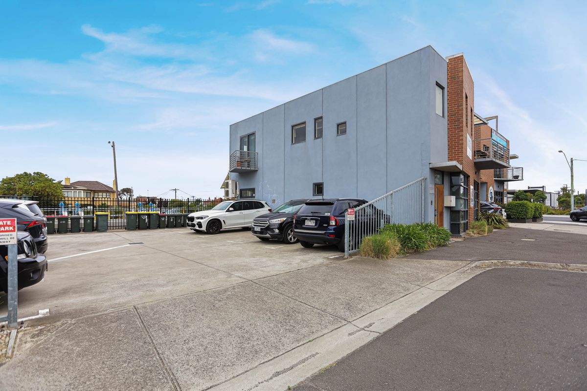 145 Railway Place, Williamstown
