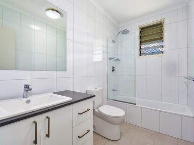 11 Cycas Court , Moulden