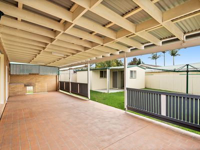 14 The Boulevarde, Oak Flats