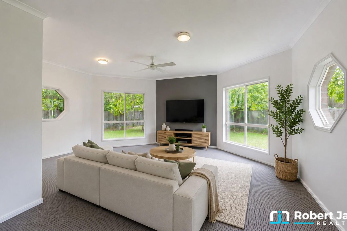 6 Driver Court, Tewantin