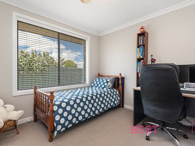 66 James Barnet Drive, Kelso