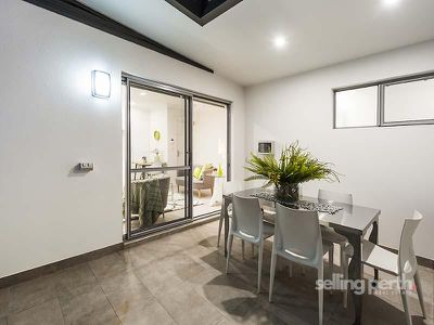 8 / 76 Waterloo Street, Joondanna