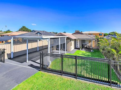 16 Magdalene Street, Wynnum West